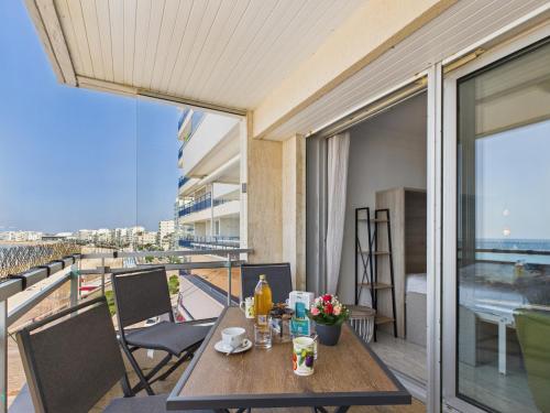 Vue mer, joli studio pour 4 à 40m de la plage