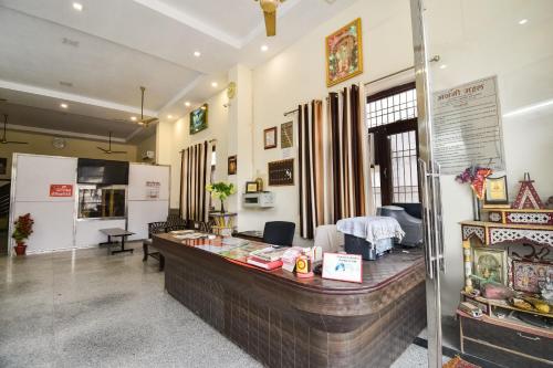 Fotografie z fotogalerie ubytování Hotel O Anjani Mahal Guest House v destinaci Pātolī