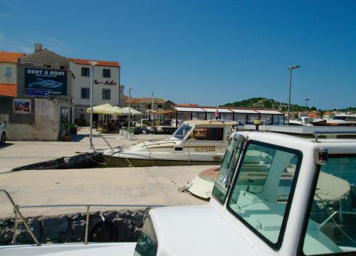 Murter Lungo Mare id400
