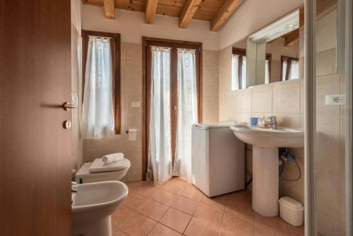 Ένα μπάνιο στο borgo tre con parcheggio