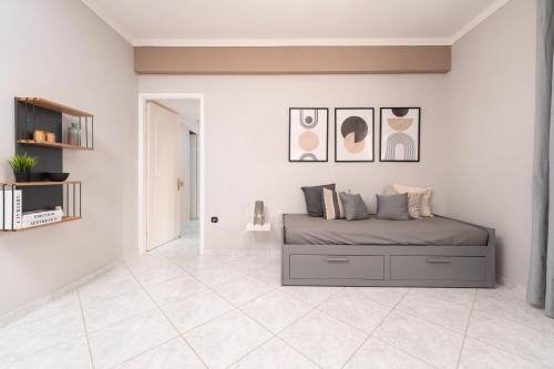Гостиная зона в Elaia Retreat by Greece Apartments