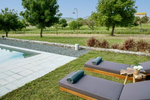Bazén v ubytování Scorzamara Country Lodges nebo v jeho okolí