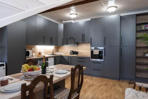 Spa Jewel - Stylish Flat in the Center! with Sauna