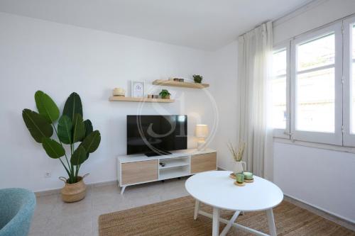 Eixample Esquerra Apartment - Barcelona Center