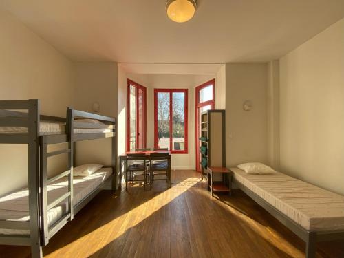 Gallery image of AuxR Etape La Maison du Randonneur in Auxerre