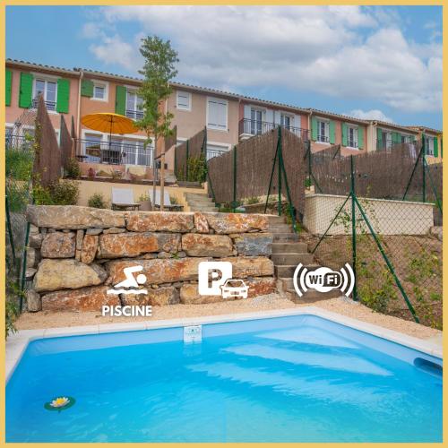 70m2, piscine , 2 chambres