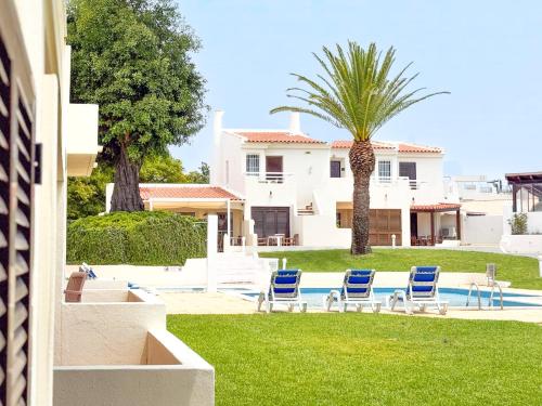 Aura Village - City Beach Apartments