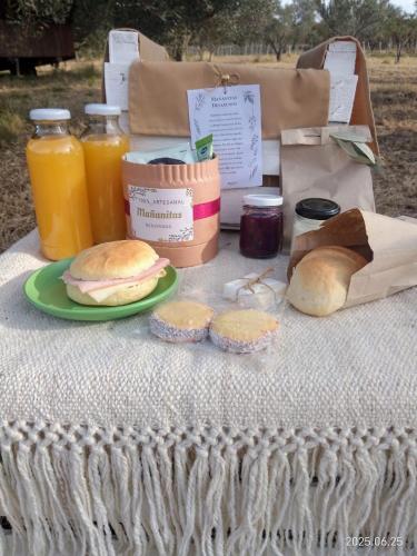 Đồ ăn tại/gần nhà gỗ