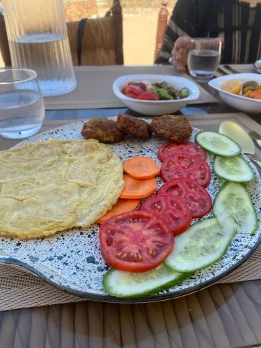 ホテルの敷地内または近くでの食事または食べ物