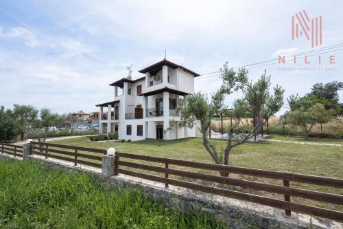 Ultima Summer Residence, Nilie Hospitality MGMT