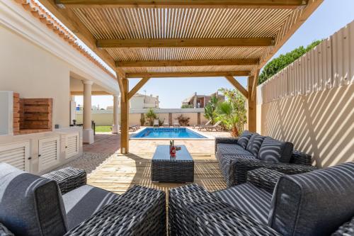 Villa Castelo by Algarve Holidays
