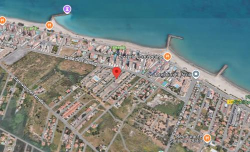 a map of a beach with a red marker at Bungalow Benicasim REF 034 in Benicàssim