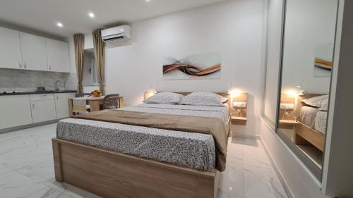Tales of Split, Stay in City Center, 100m From Sea