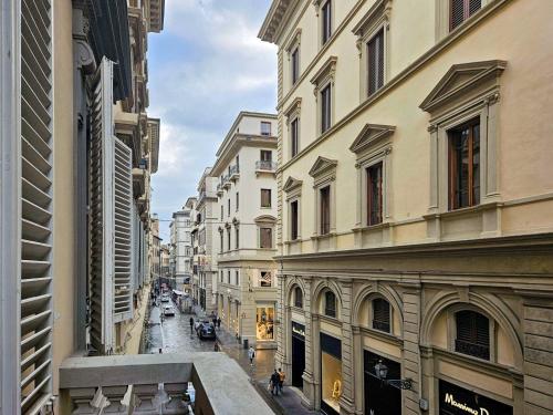 Tosinghi charme e spazio - Balcone con vista nel Centro