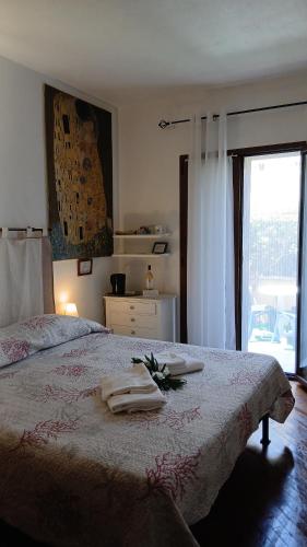 Ένα ή περισσότερα κρεβάτια σε δωμάτιο στο CENTRAL ROOM with private bathroom, no smoking