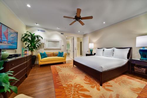 Postel nebo postele na pokoji v ubytování Wailea's Super Chic - Super Luxe W Ocean Views! Experience Wailea Seashore K507!