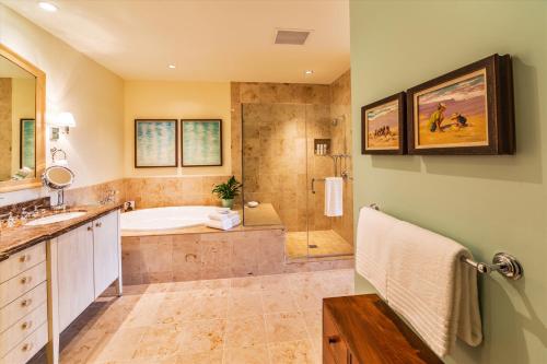 Koupelna v ubytování Wailea's Super Chic - Super Luxe W Ocean Views! Experience Wailea Seashore K507!