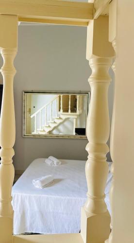 Hotel Borgo di Ciàulaにあるベッド