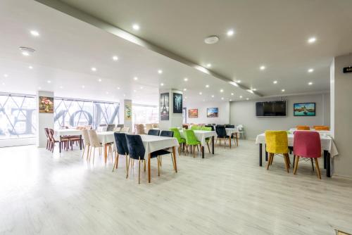 A television and/or entertainment centre at Monezza Avcılar