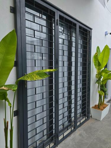 Фотография из галереи Jonker Street New Cozy Home 20pax Swimming Pool Karaoke в Мелаке