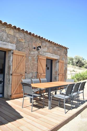 Das Gebäude in dem sich die Villa befindet