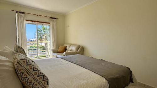 Wave - Shared Pool - 6 Guests - Albufeira