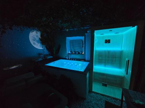 Lázně a/nebo wellness v ubytování Le Allegre Comari di Nesso, casa e benessere