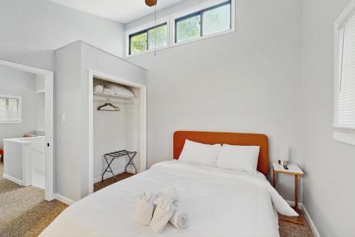 Postel nebo postele na pokoji v ubytování Split Rock Serenity