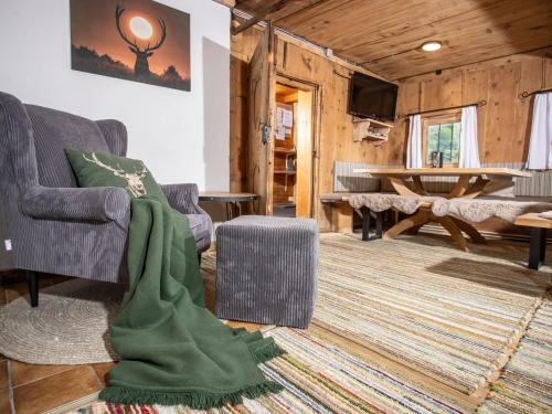 Posedenie v ubytovaní Holiday Home Hochzillertalblick by Interhome
