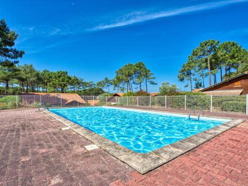 Holiday Home Jardins de la Pinède-9 by Interhome