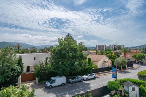 Afbeelding uit fotogalerij van Duplex Mandelieu-la-Napoule in Mandelieu-la-Napoule