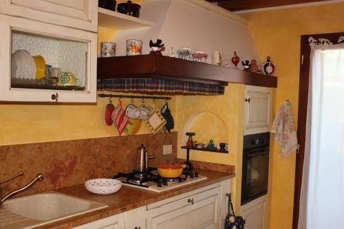 Η κουζίνα ή μικρή κουζίνα στο Jasmine Country House
