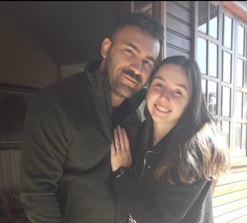 a man and a woman posing for a picture at Recanto Due Fratelli in Campos do Jordão