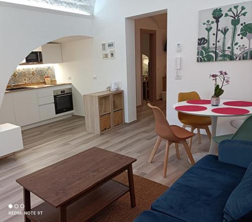 A kitchen or kitchenette at A Casa di Fede