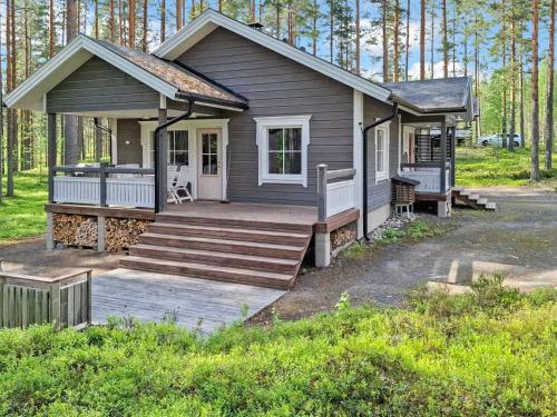 Κήπος έξω από το Holiday Home Piin pirtti by Interhome