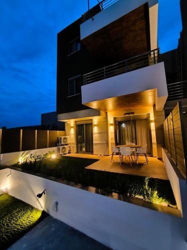 MVP Apartment in Nafplio with Courtyard