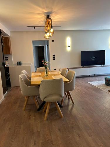 Apartment at Mountain View i city October compound