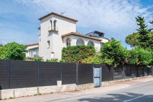 Afbeelding uit fotogalerij van Duplex Mandelieu-la-Napoule in Mandelieu-la-Napoule