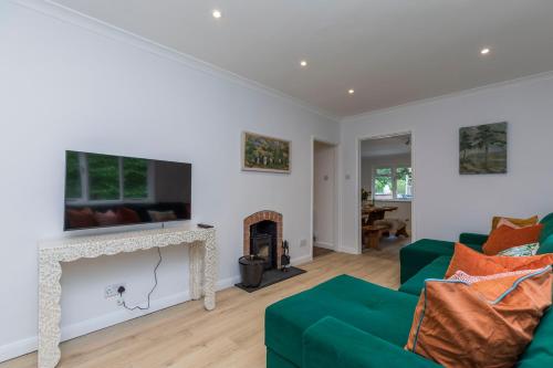 TV a/nebo společenská místnost v ubytování Tranquil home at Westerlands Farm, Sleeps 7, The South Downs