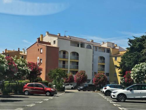 Lalizée by Pom