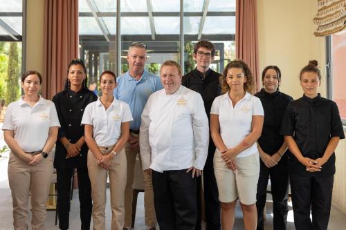 a group of people posing for a picture at Hotel Royalmar - Nouveau propriétaire in Cagnes-sur-Mer