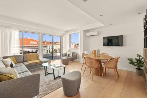 REF 1493 - Cannes -City Center Banane District