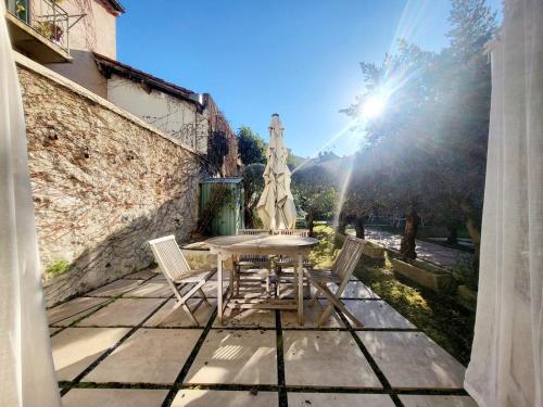 Le Petit Four Jardin - Dans le vieil Antibes