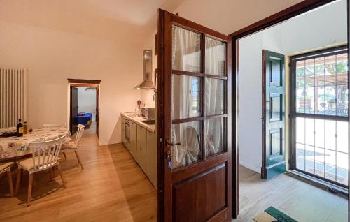 Χώρος καθιστικού στο Stunning Home In Loc Castiglion Uberti