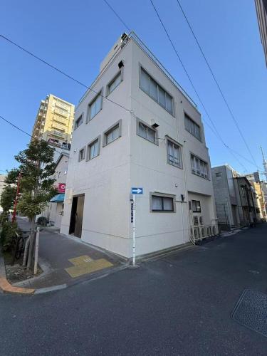 浅草駅徒歩8分 浅草寺すぐそばの仲見世散策ステイ DqcSoE