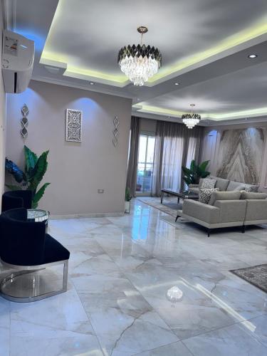Elite 3-BR apartment in Cairo