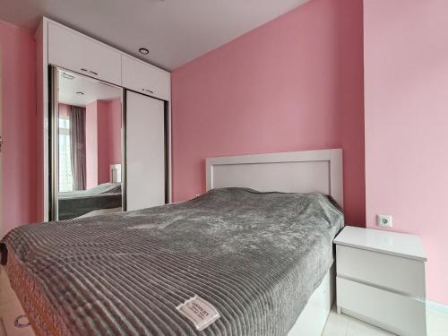 Ένα ή περισσότερα κρεβάτια σε δωμάτιο στο Меликишвили 40