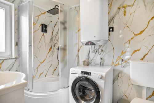 Koupelna v ubytování Apartma Manca