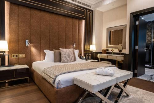 Кровать или кровати в номере Palais wia boutique hôtel