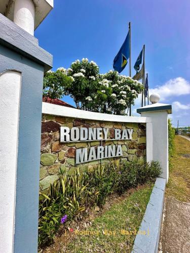 Certifikát, hodnocení, plakát nebo jiný dokument vystavený v ubytování Urban Escape - 2Br 2Bth Condo in Reduit Rodney Bay, Gros Islet